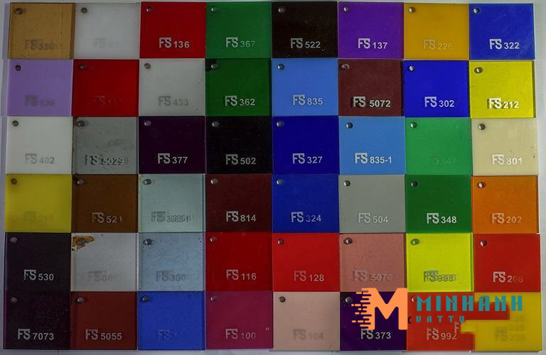 Tấm mica có hơn 40 màu sắc để khách hàng lựa chọn